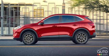 Ford Escape PHEV, profile